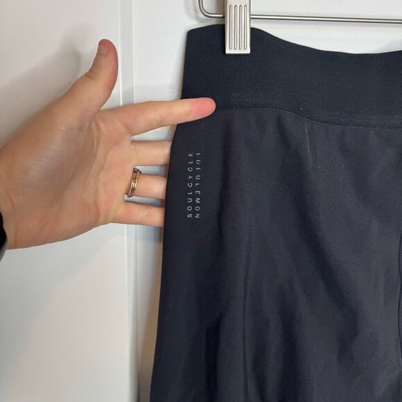 Lululemon X SoulCycle Ride & Reflect Tight 28" Black Full On Luxtreme Size 10 - Picture 5 of 8